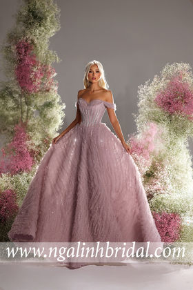 BLUSH TULLE PRINCESS GOWN